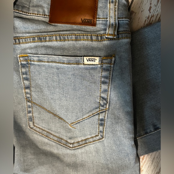 Vans | Distressed Denim Cut Off Jeans | Sz: 3/26 - Picture 4 of 8